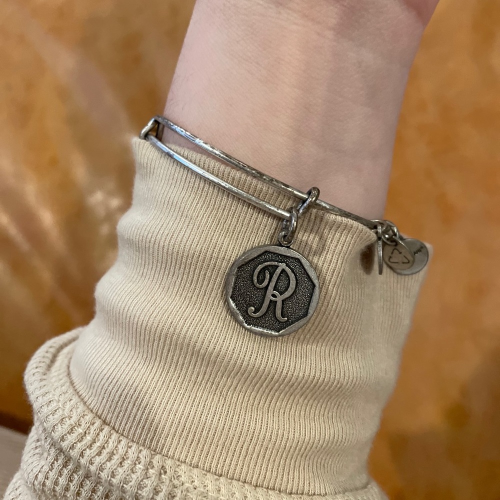 R Alex and Ani Bangle